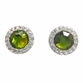 Broquel redondo de oro 10K con zirconias brillantes, joyería Roma, elegante y sofisticado para ocasiones especiales.