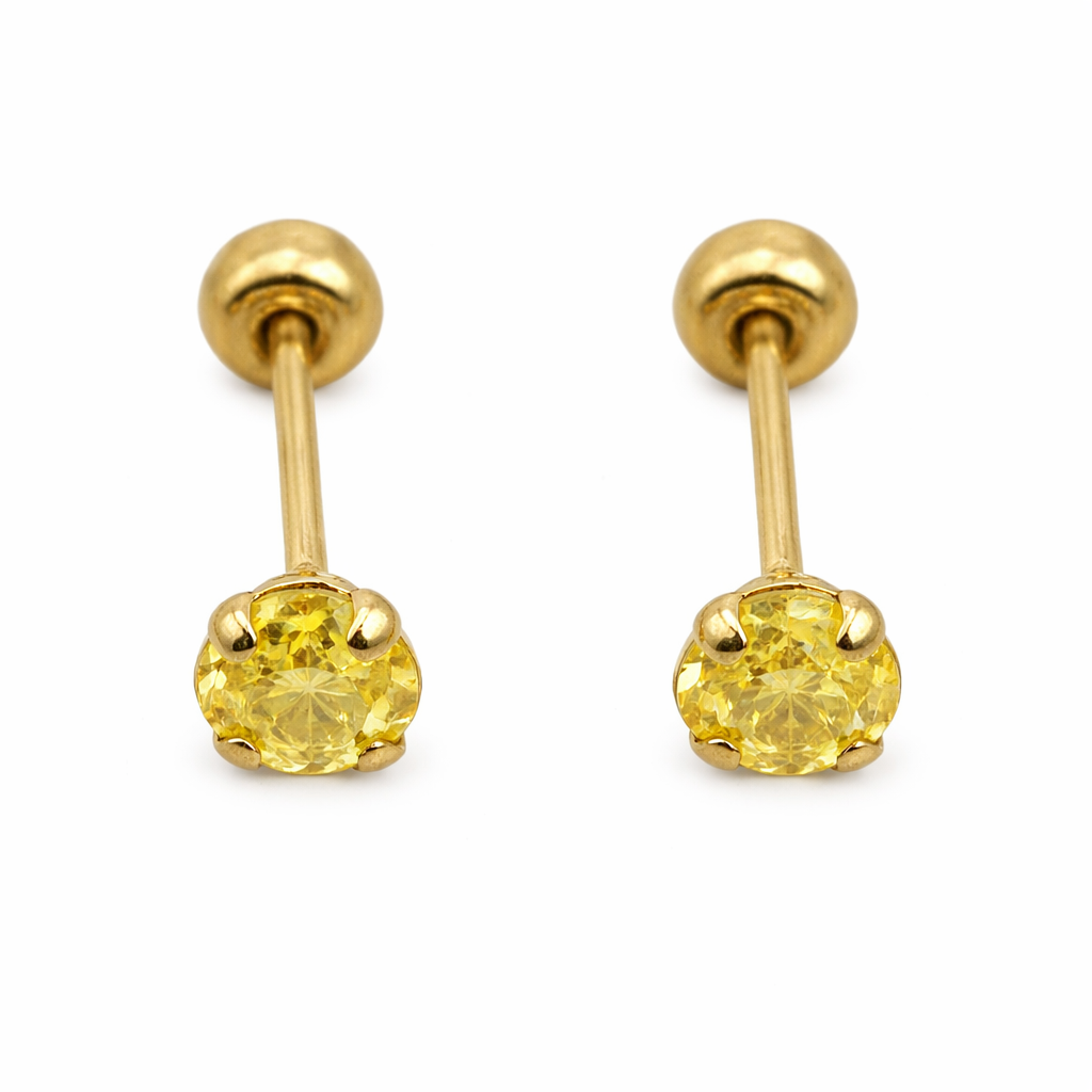 Cadena rectangular de 3mm en oro de 10 quilates de la joyería Roma, con acabado brillante y diseño clásico.