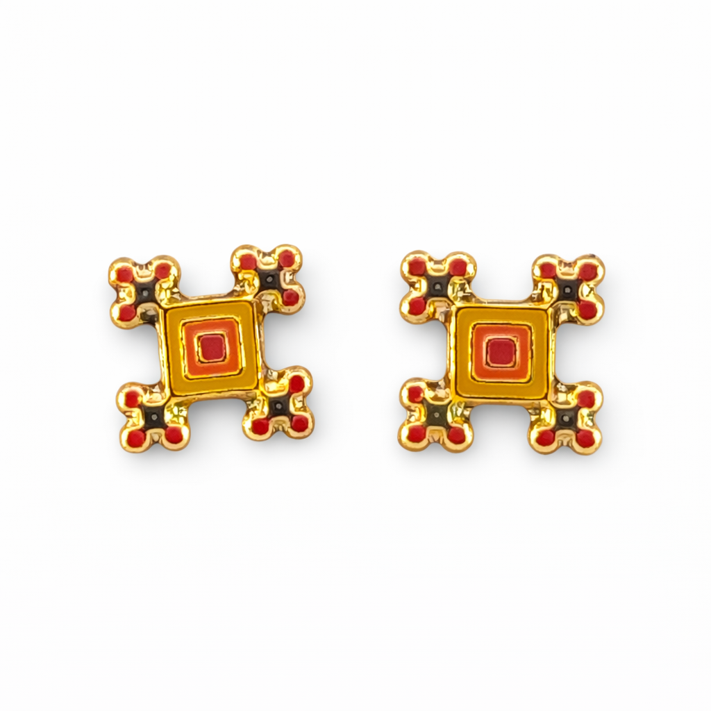 Broquel de oro 10K con azulejo multicolor de Joyería ROMA, muestra un diseño elegante enmarcado en oro.