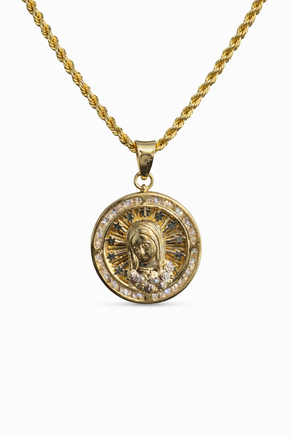 Medalla de oro 10K con imagen de la Virgen y estrellas, joyería ROMA, detalles finos y acabado brillante.