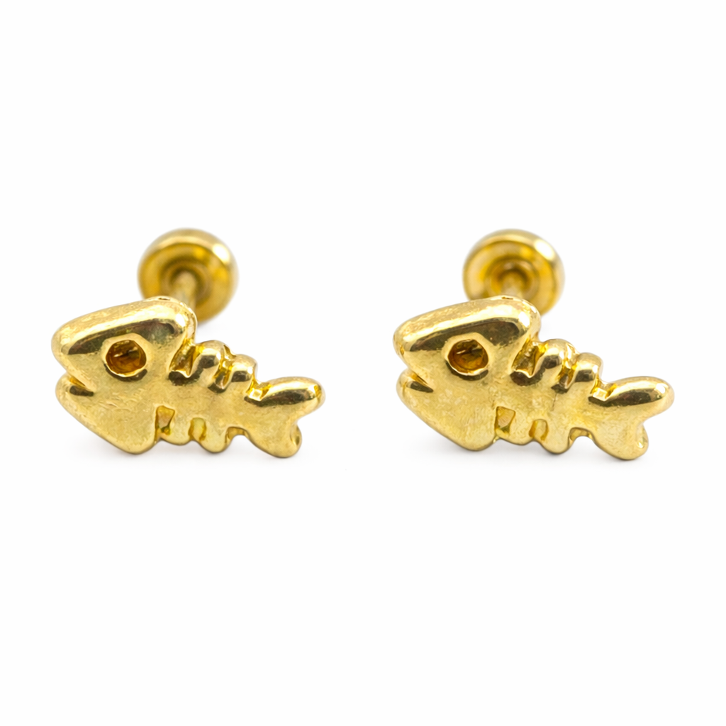 Broquel Pez en oro 10K de joyería ROMA, con diseño de pez en acabado brillante y detalles elegantes.