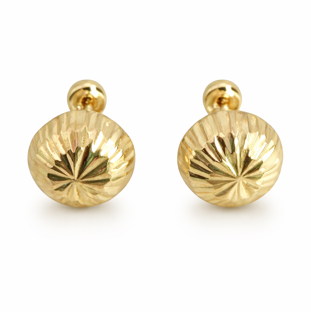 Hongo de oro de 8mm en oro de 10 quilates de Joyería ROMA, muestra el diseño y acabado brillante del anillo.