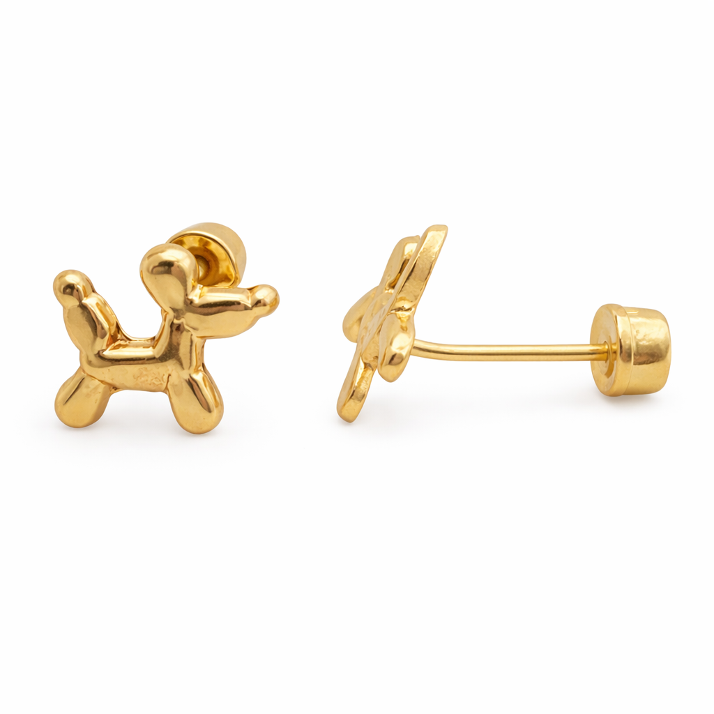 Broquel Perrito en oro 10K con diseño detallado, de Joyería ROMA, muestra el acabado y la textura del oro.