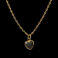 Gargantilla de corazón liso en oro 10K de Joyería ROMA, con diseño sencillo y elegante en oro amarillo.