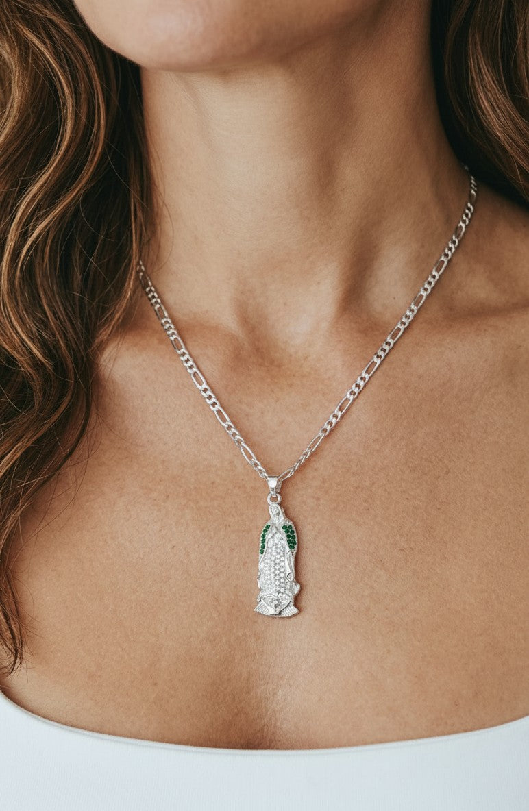 Dije Virgen de Guadalupe con Zirconias Verdes – Plata .925