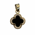 Trébol negro con zirconias en oro 10K, joyería Roma, muestra detalles brillantes y diseño elegante en la imagen.