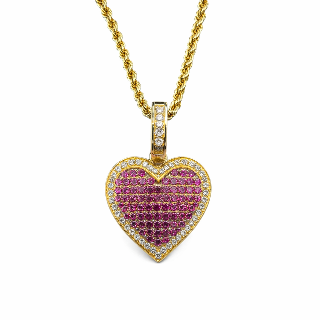 Corazón pavé rosa con zirconias en oro 14K, joyería elegante y brillante, diseño delicado y femenino en oro 14 quilates.