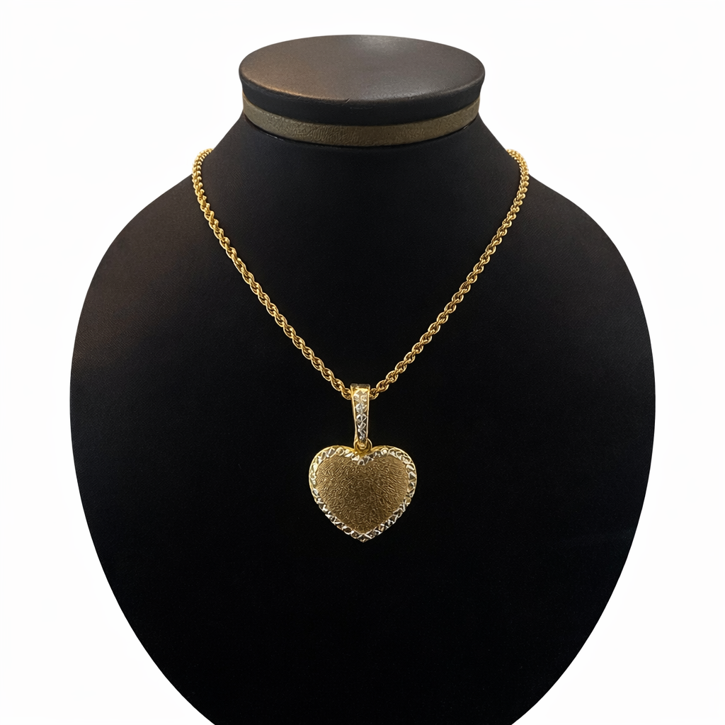 Corazón Texturizado con Borde Diamantado 14K