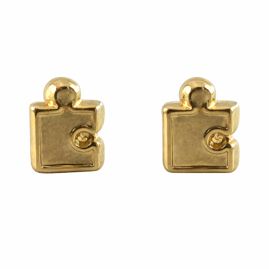 Broquel rompecabezas de oro 10K de Joyería ROMA, diseño elegante y brillante en acabado dorado.