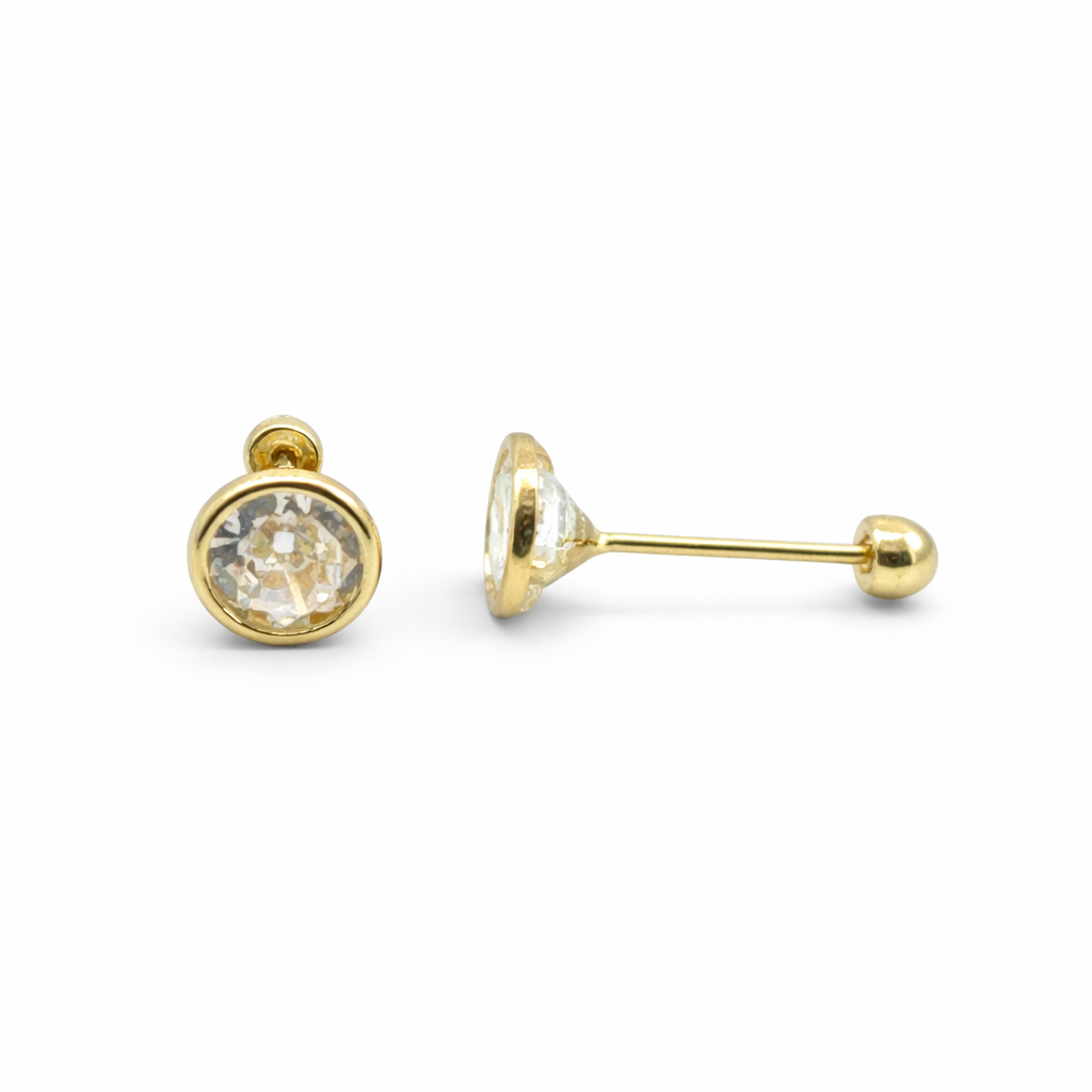 Bisel de 6mm en oro 10K de Joyería ROMA, detalle de acabado en oro brillante para joyería elegante.
