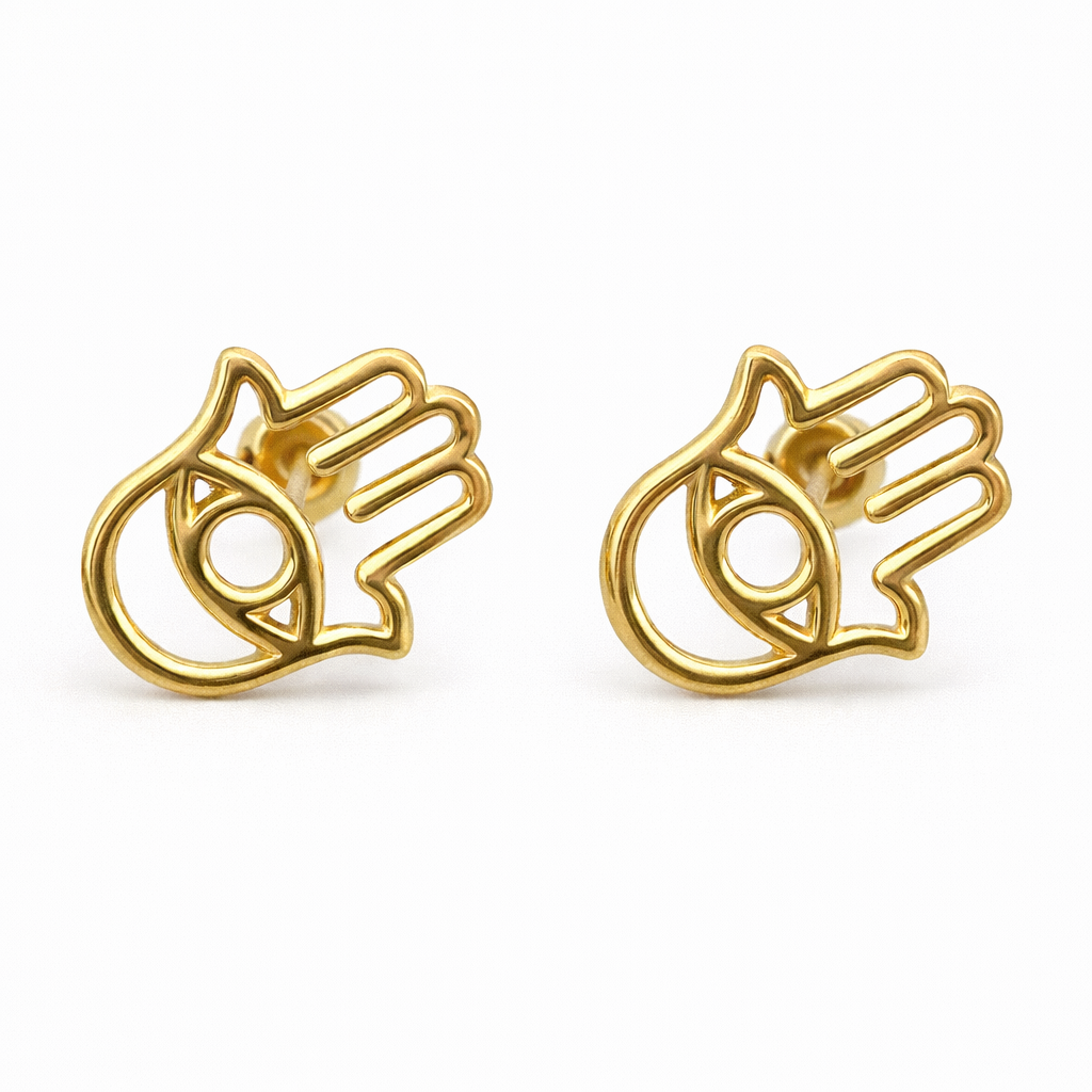 Broquel Mano de Fátima en oro 10K de Joyería ROMA, con diseño detallado y símbolo protector en la imagen.