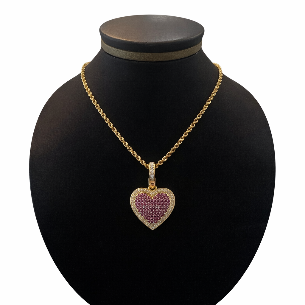 Corazón pavé rosa con zirconias en oro 14K, joyería elegante y brillante, diseñado por Joyería ROMA.