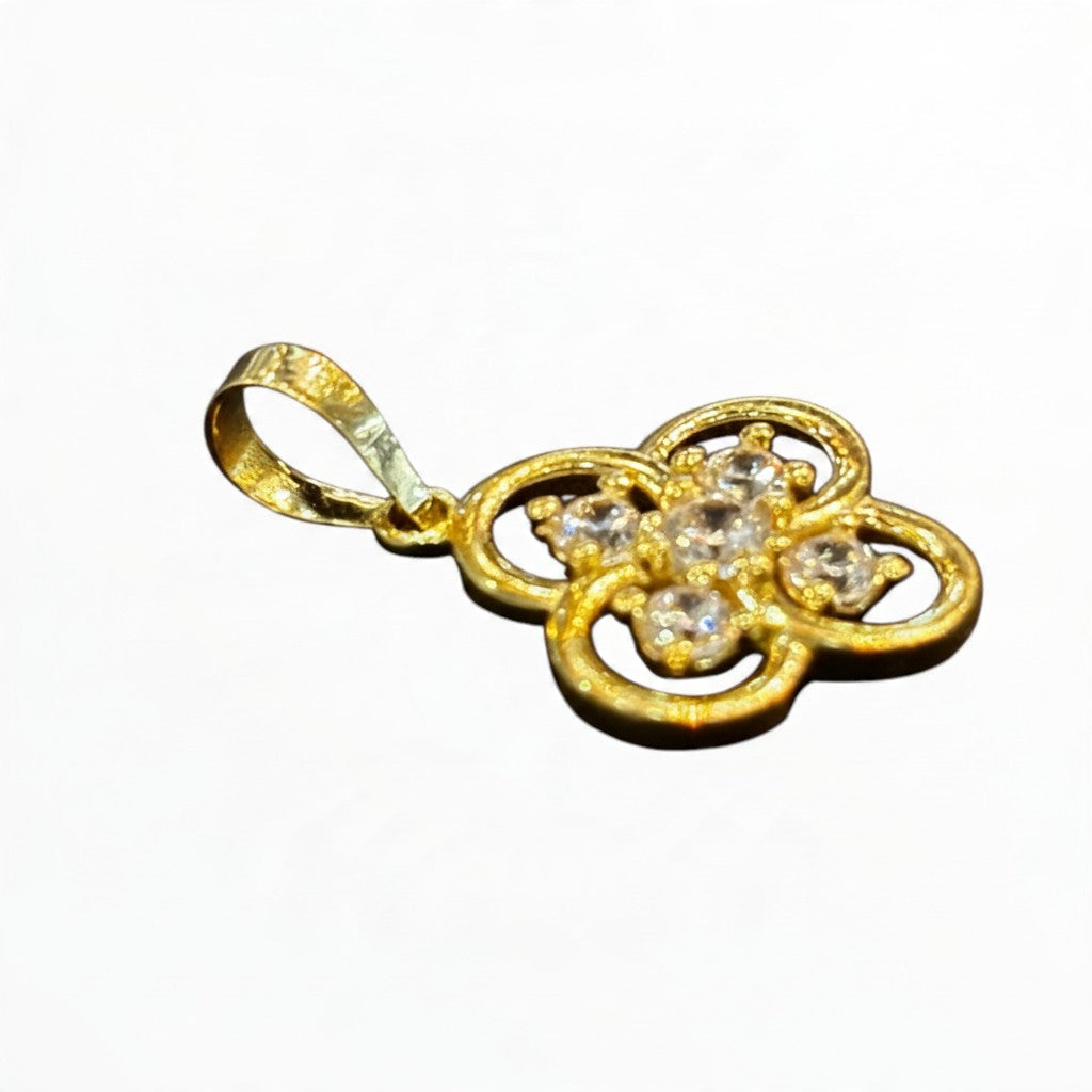 Dije Trébol con Zirconias Oro 10K