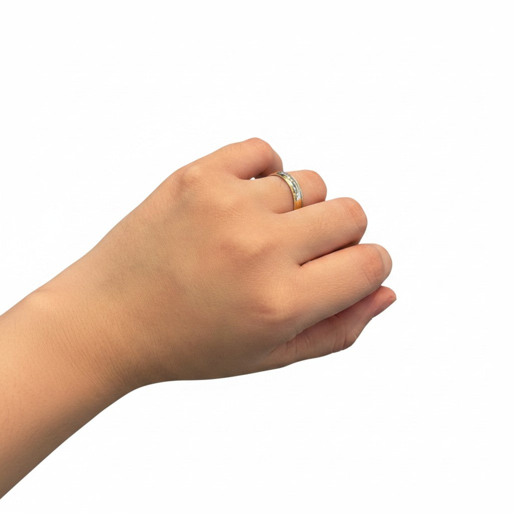 Argolla Lisa con Garrucha de Oro 10K