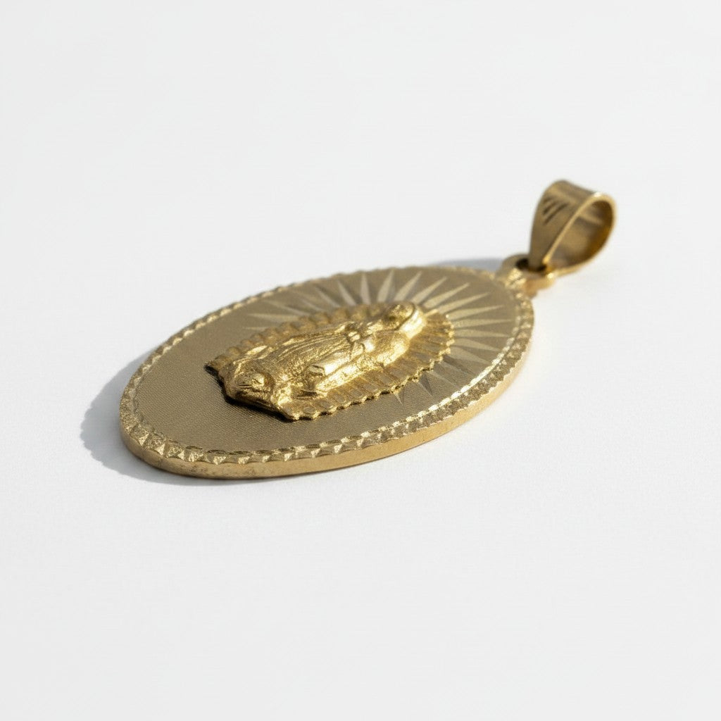 Dije Virgen de Guadalupe Ovalado – Oro 10K