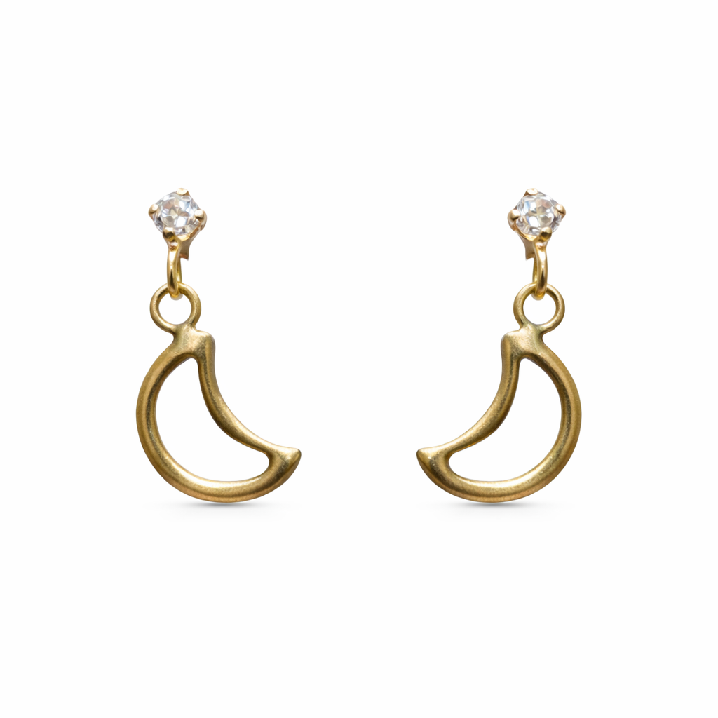 Broquel media luna colgante en oro 10K con zirconia, diseño elegante y brillante, joyería ROMA.