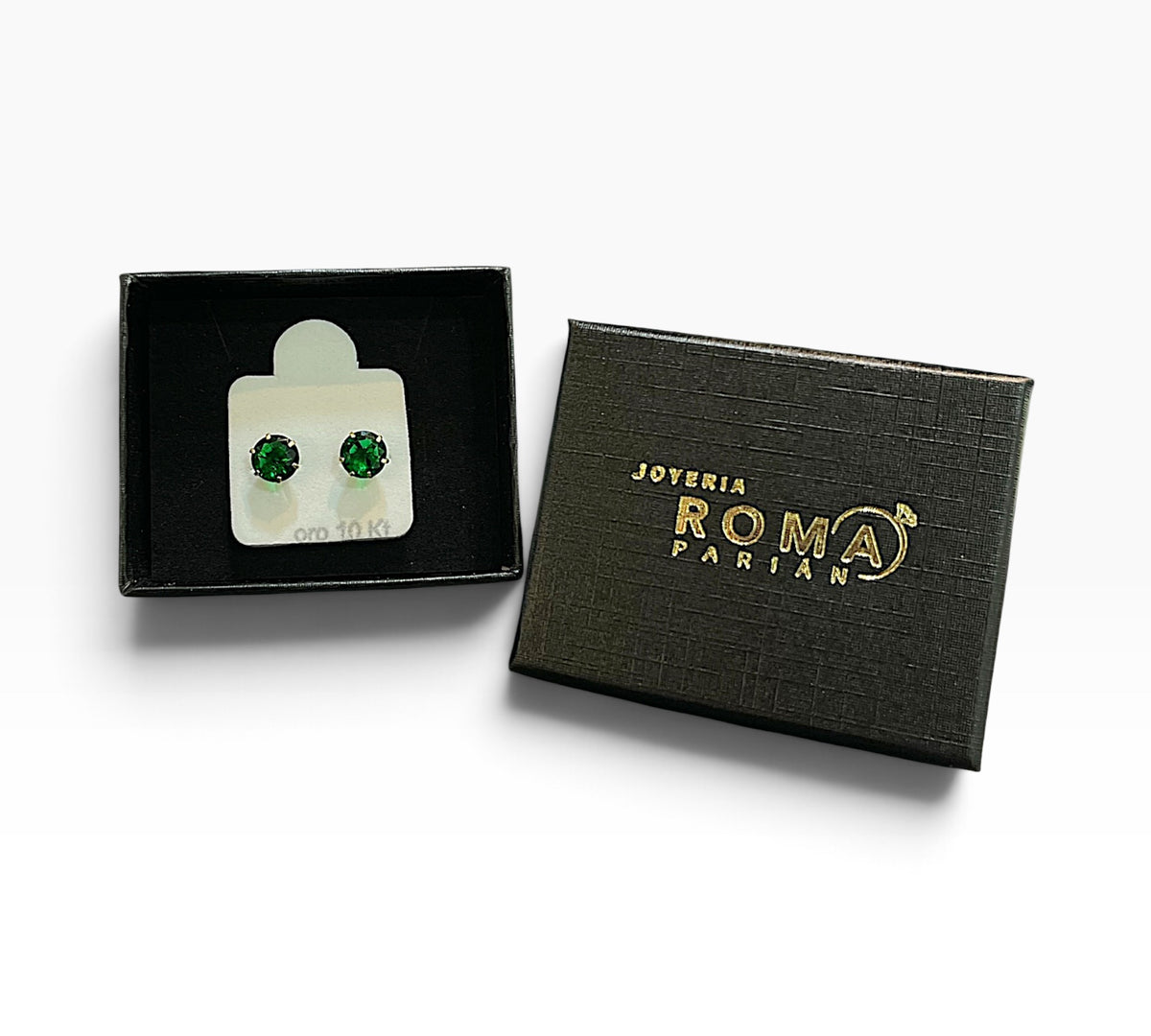 Arete recto de oro 10K color dorado de Joyería ROMA, con acabado brillante y diseño simple.