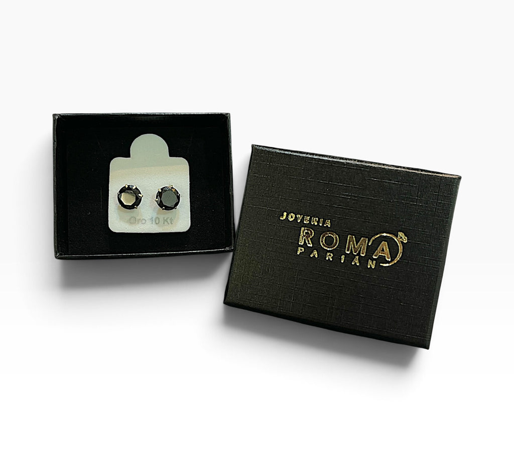 Arete recto de oro 10K color oro 8mm de Joyería ROMA, diseño elegante y brillante para ocasiones especiales.