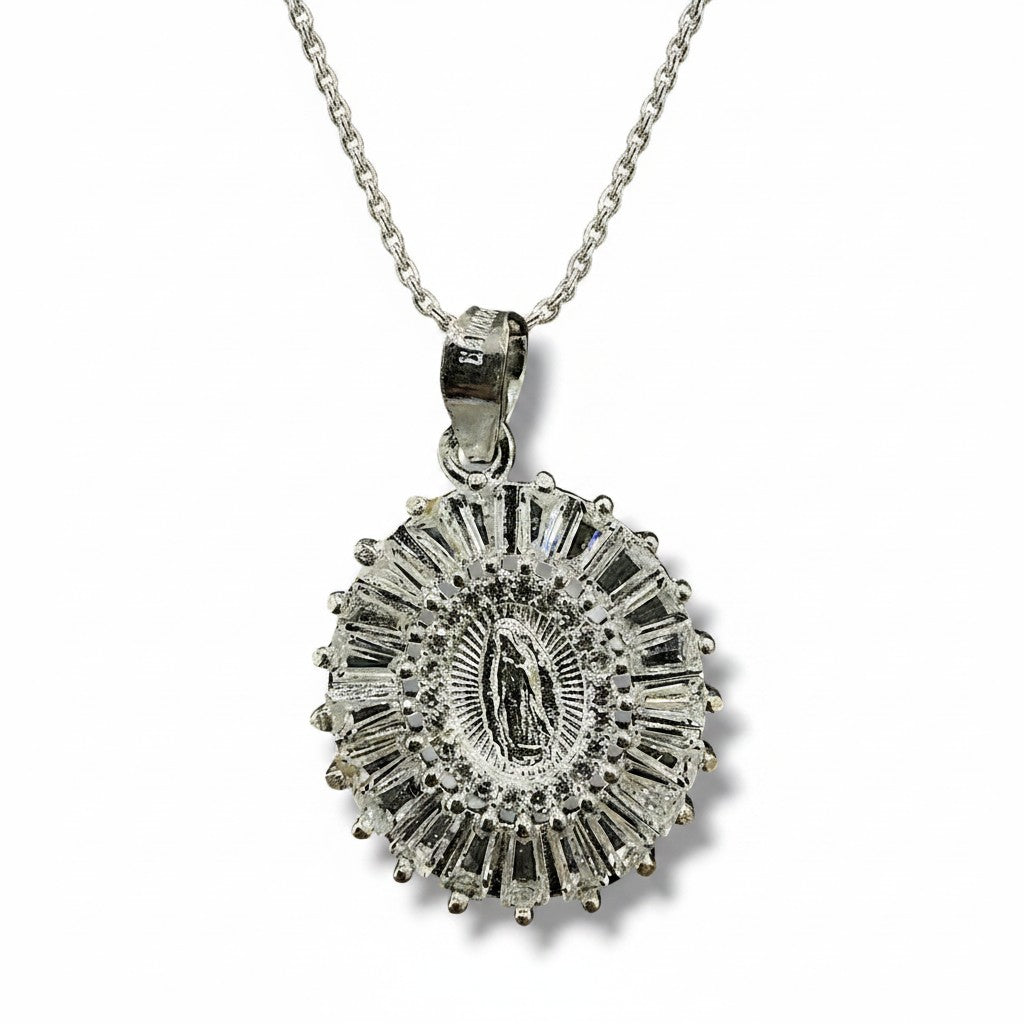 Dije Redondo Virgen de Guadalupe con Zirconias Baguette – Plata .925