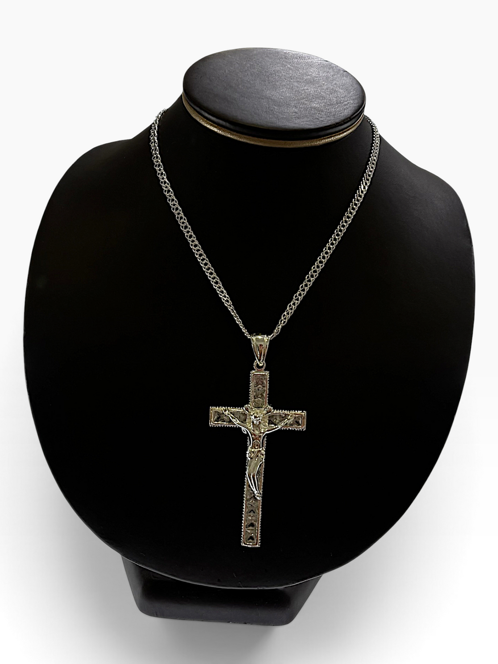 Cruz Crucifijo con Zirconias Cuadradas — Plata .925