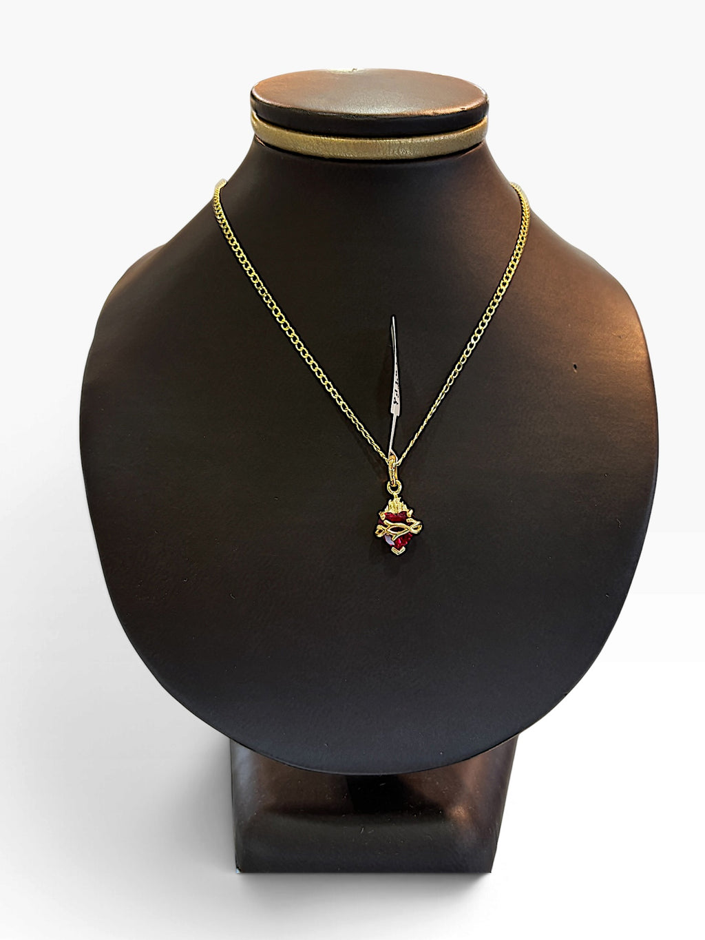 Dije de Sagrado Corazón con Piedra Roja en Oro 10K