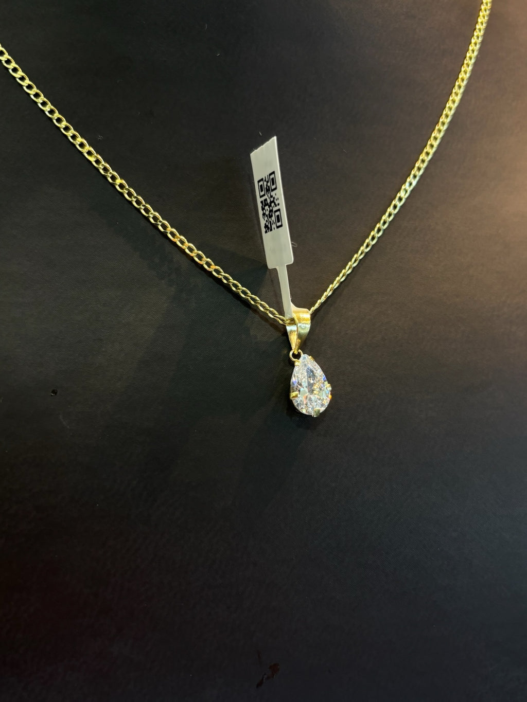 Mini Dije Gota Blanca Oro 10K