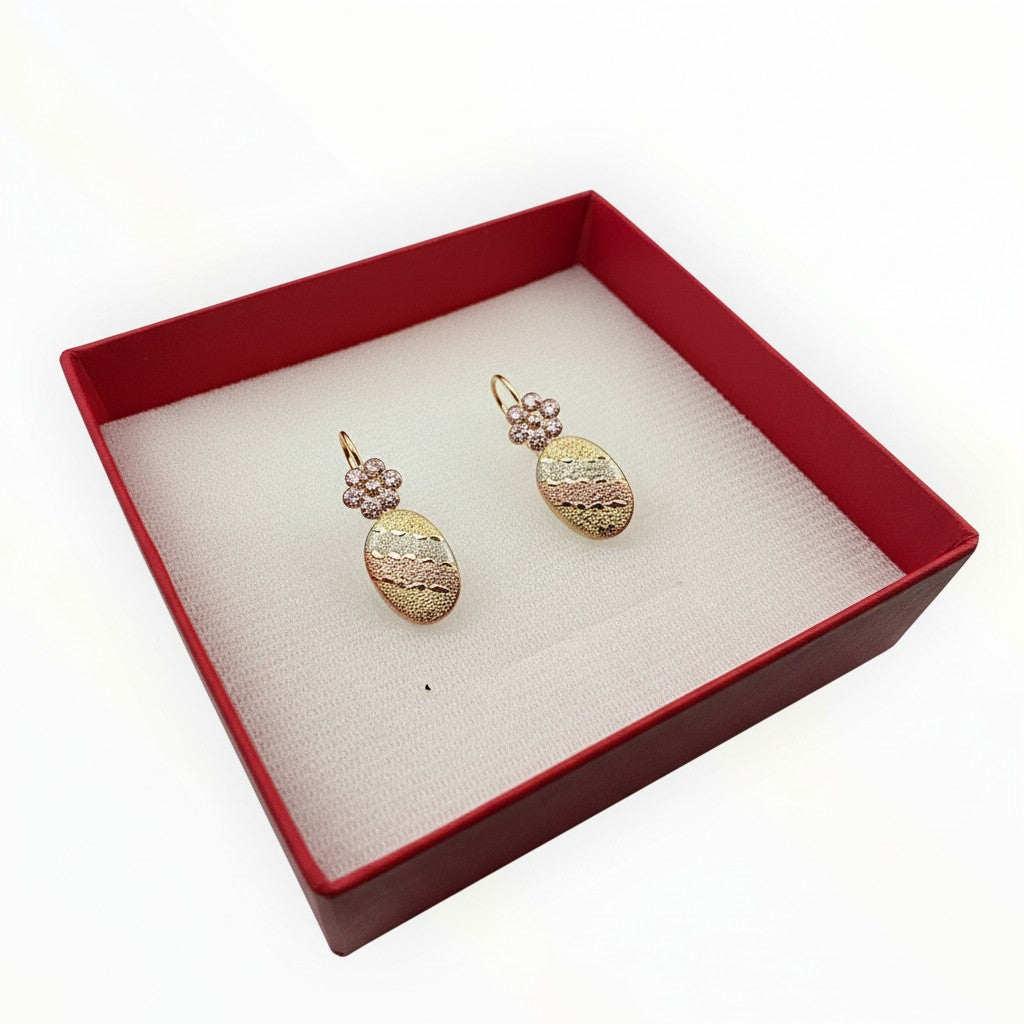 Aretes Tricolor con Flor — Oro 10K