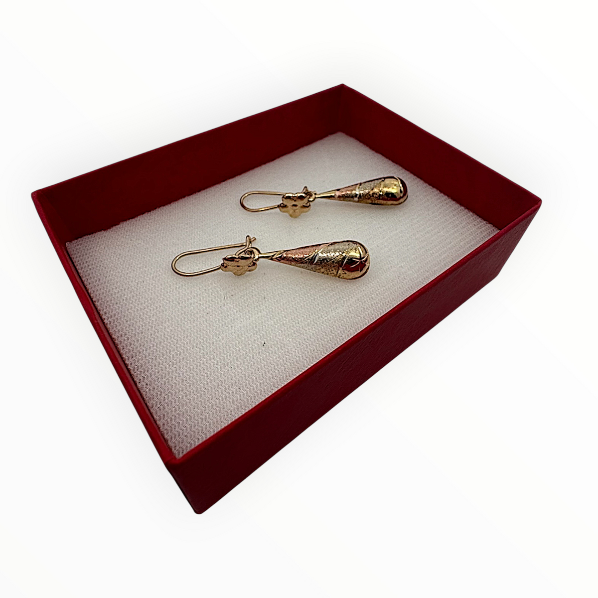 Aretes Largos Pensamiento de Oro 10K