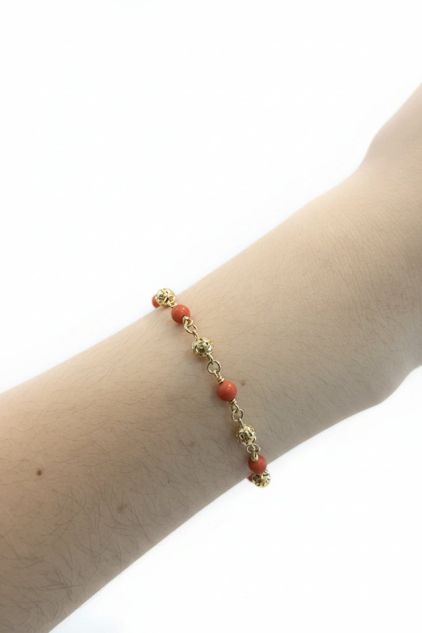 Pulsera con Esferas y Coral Rojo de Oro 10K