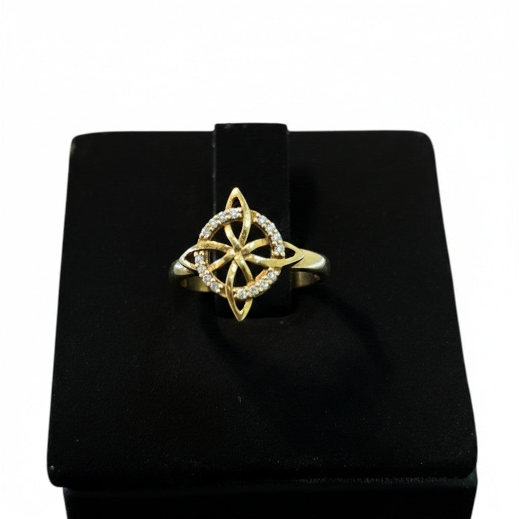 Anillo Nudo de Bruja en Oro 10K