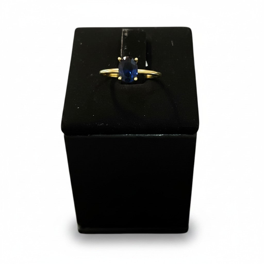 Anillo Solitario Zafiro de Oro 10K