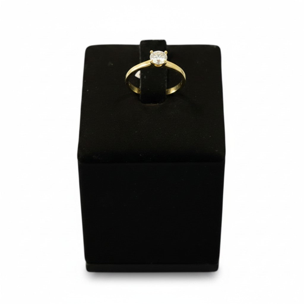 Anillo Solitario Clásico en Oro 10K