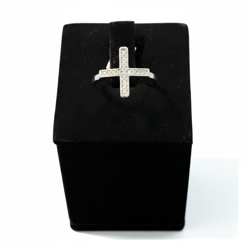 Anillo de Cruz con Zirconias en Oro Blanco 10K