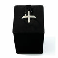 Anillo de Cruz con Zirconias en Oro Blanco 10K