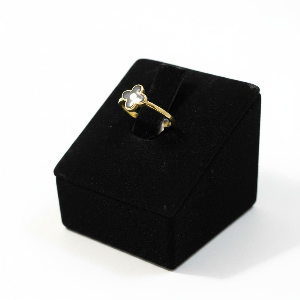 Anillo Trébol en Oro 10K