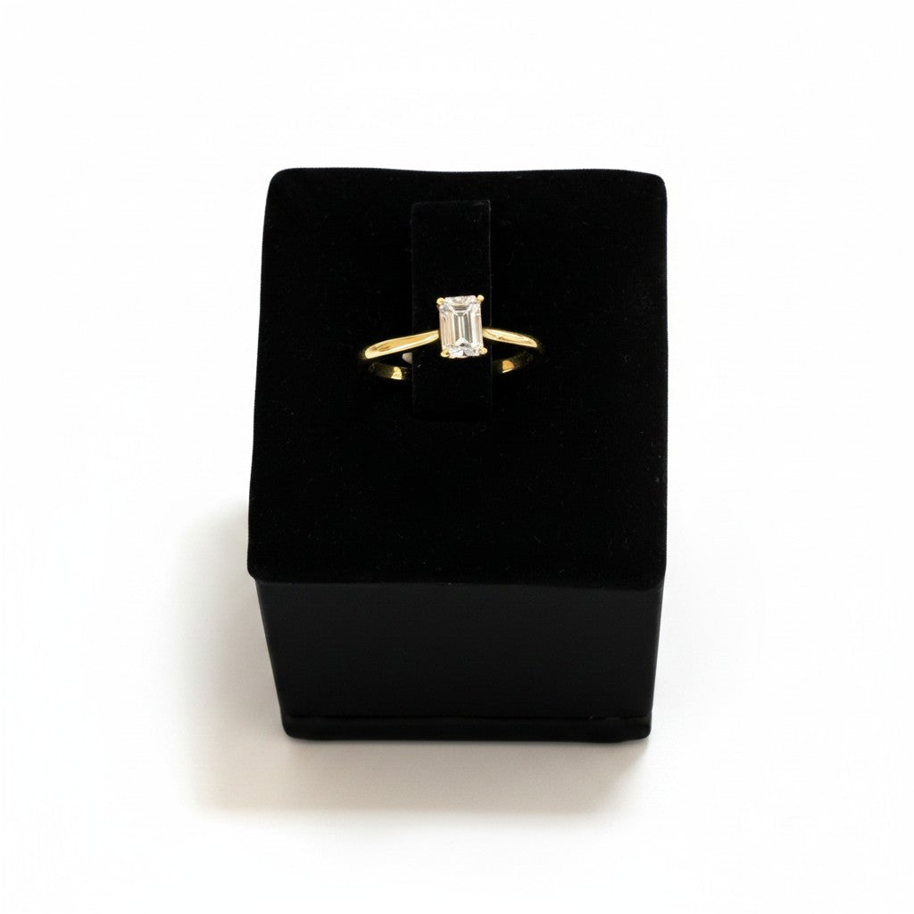 Anillo Solitario de Oro 10K