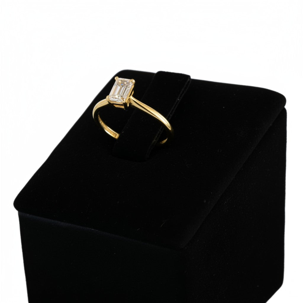 Anillo Solitario de Oro 10K