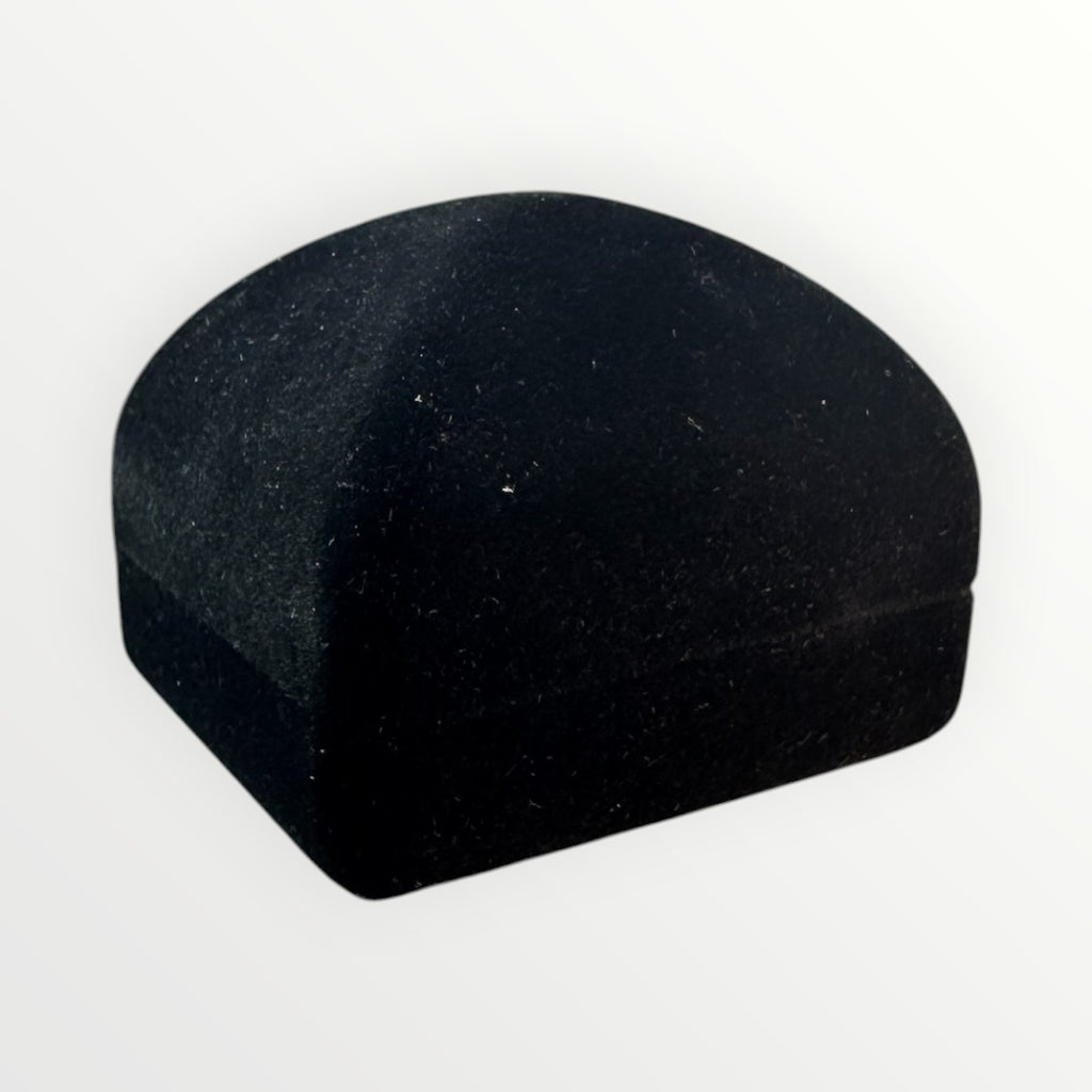 Caja Cuadrada para Anillo | Estuche de Gamuza Negro Elegante