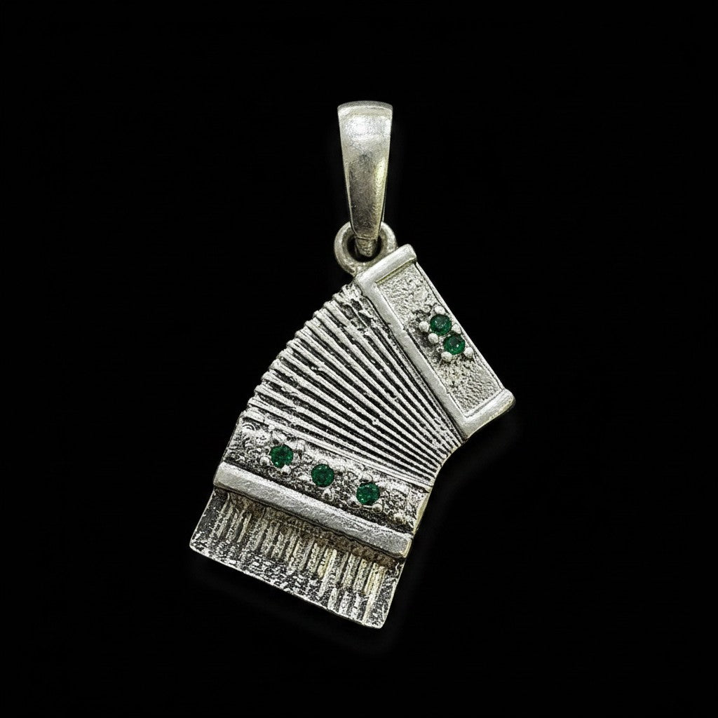 Dije Acordeón con Zirconias en Plata .925