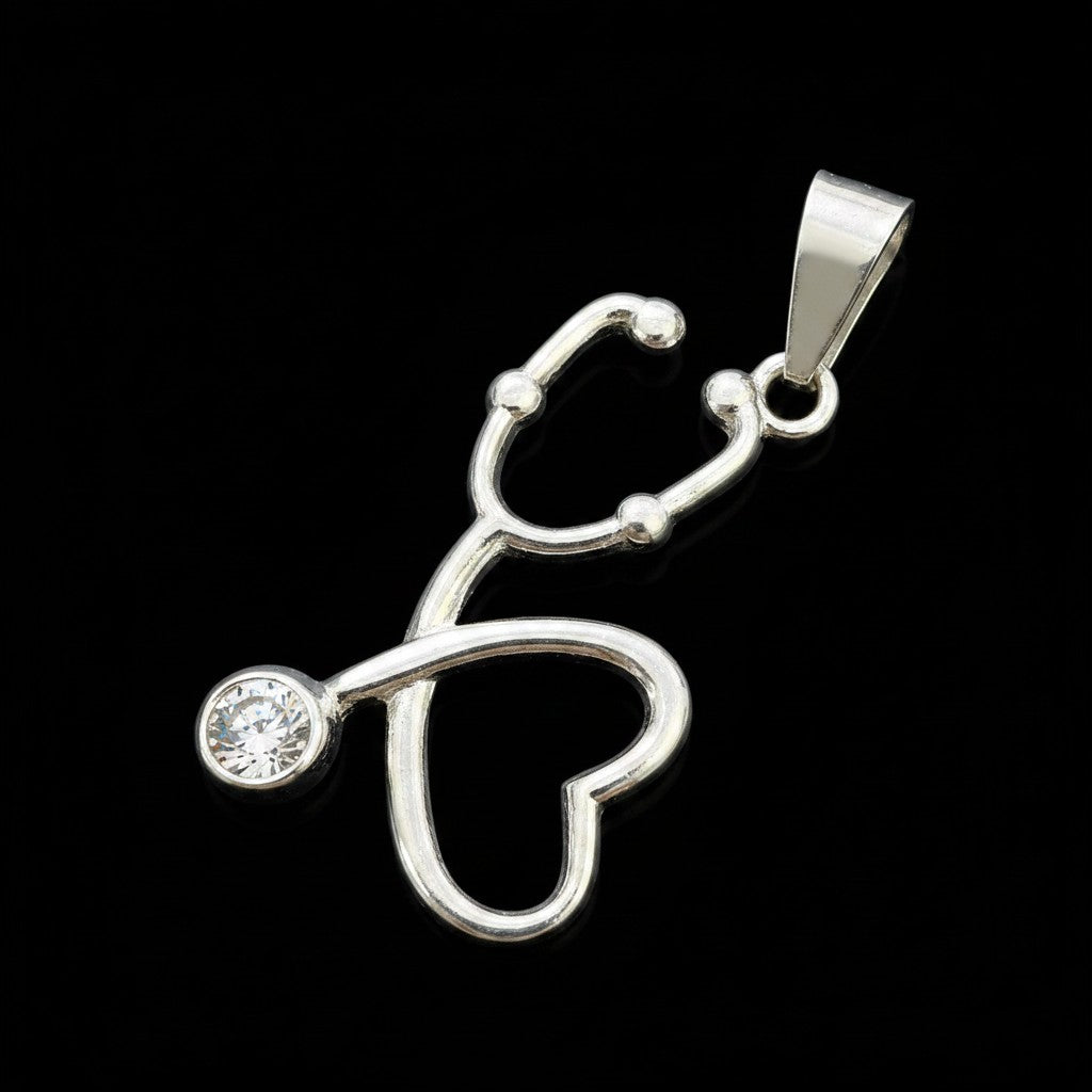Dije Estetoscopio con Corazón en Plata .925