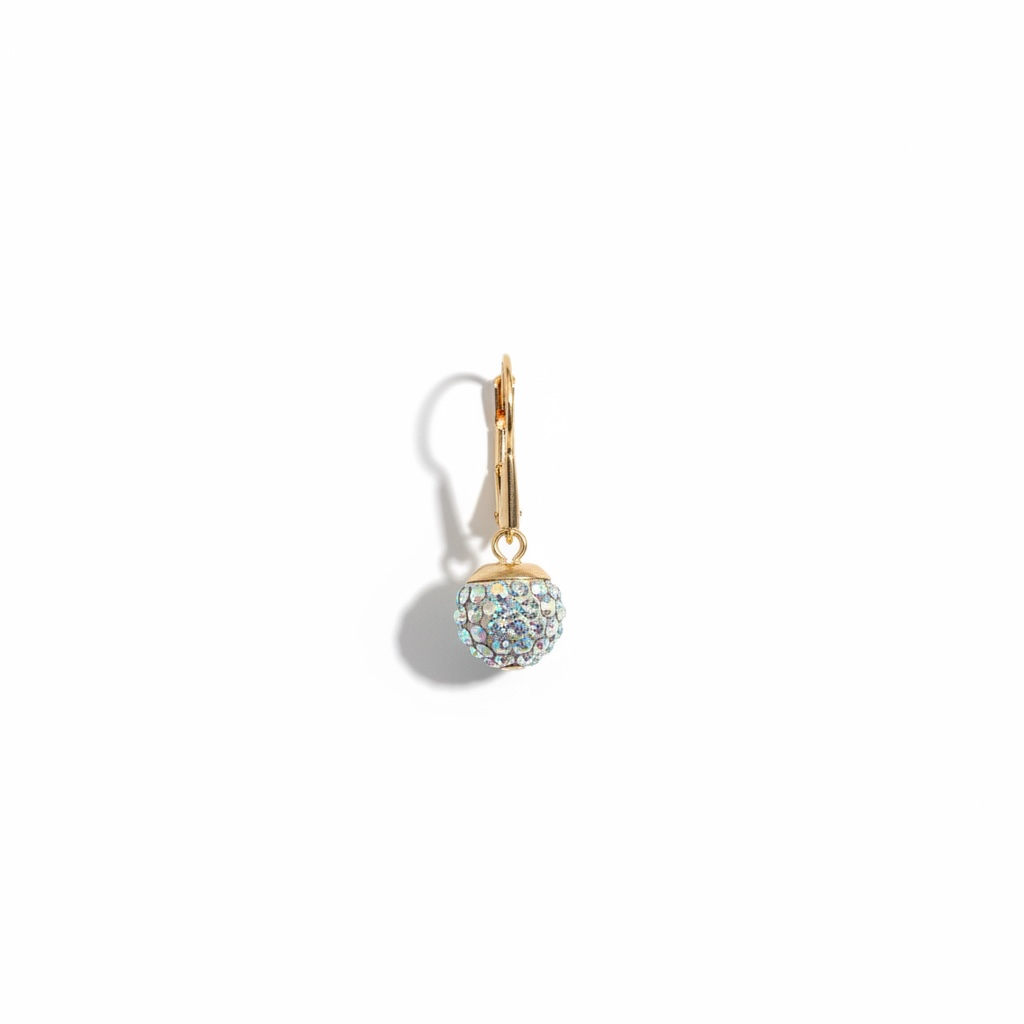 Aretes largos de pasta en oro 10K de Joyería ROMA, con diseño elegante y acabado brillante en la imagen.