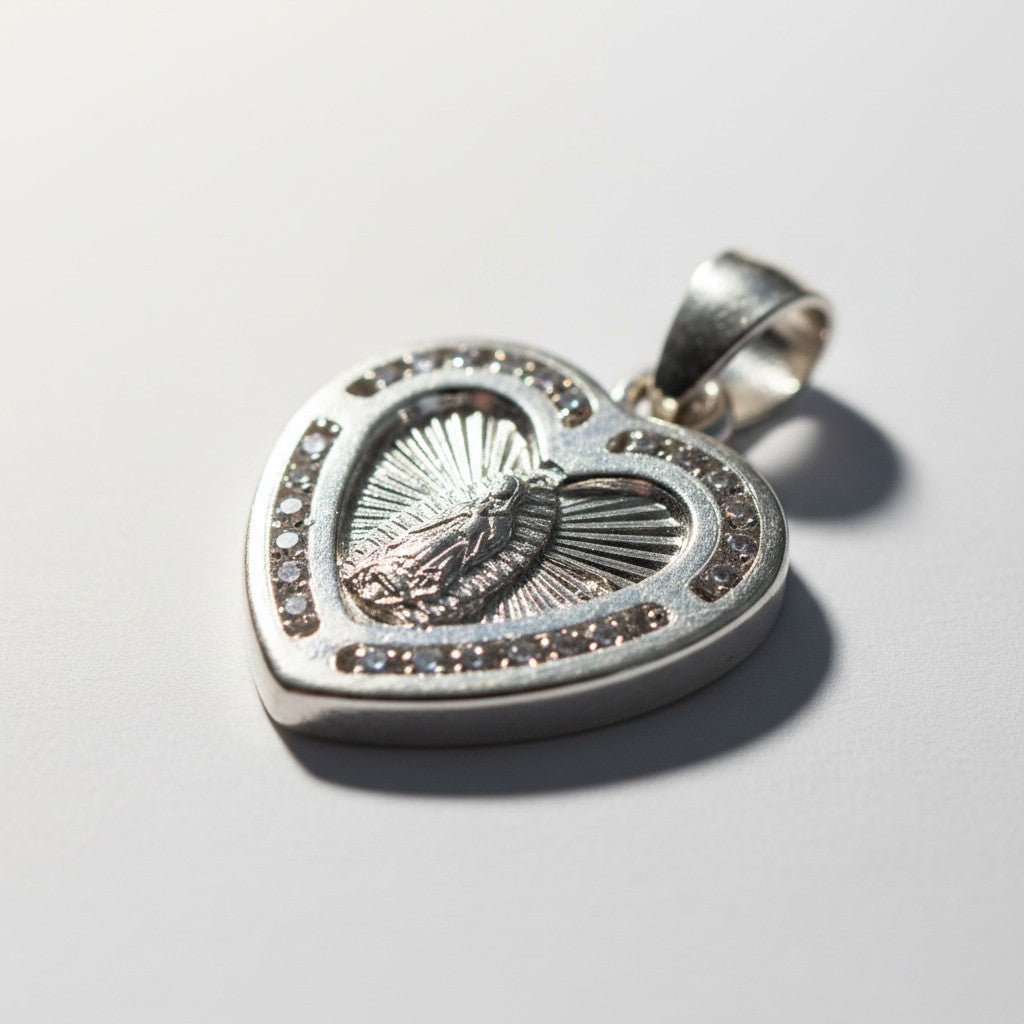 Medalla de Bautizo Virgen de Guadalupe Corazón – Plata .925