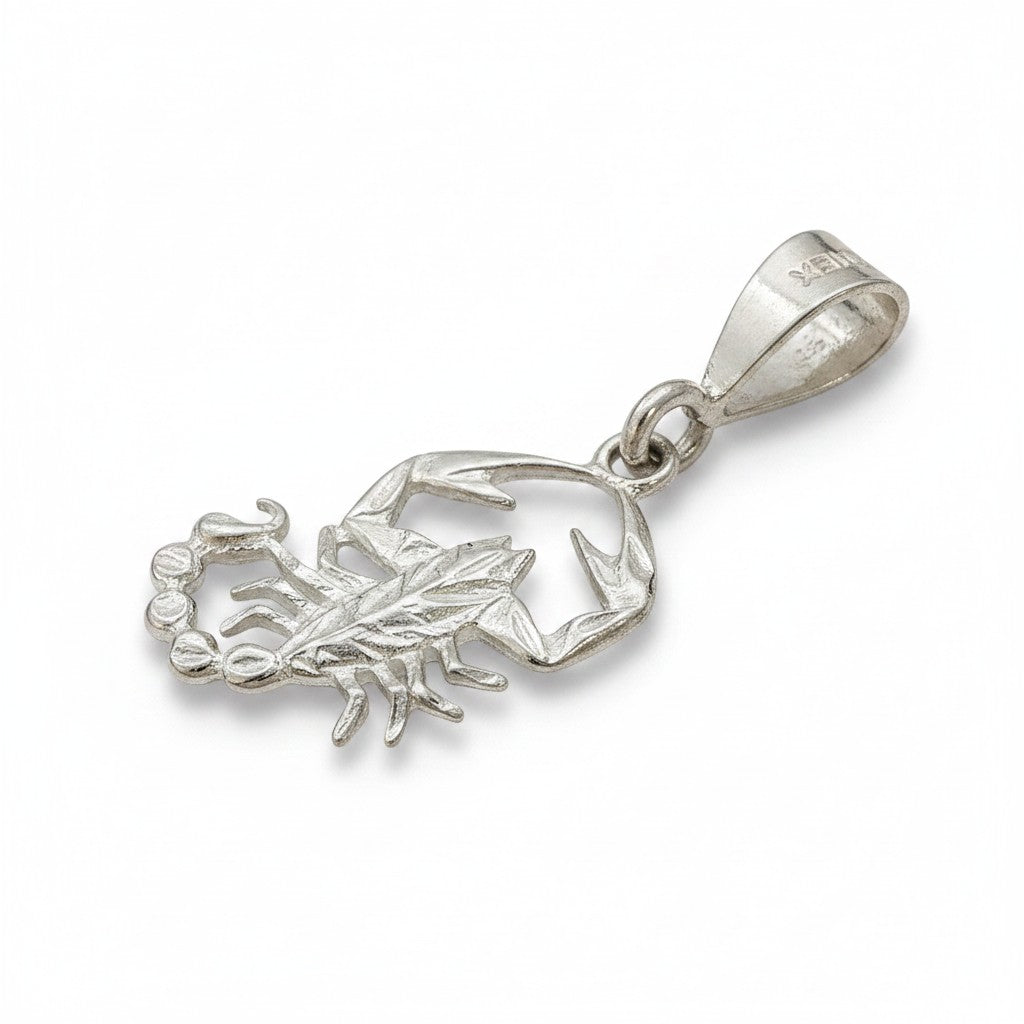 Dije Alacrán en Plata .925