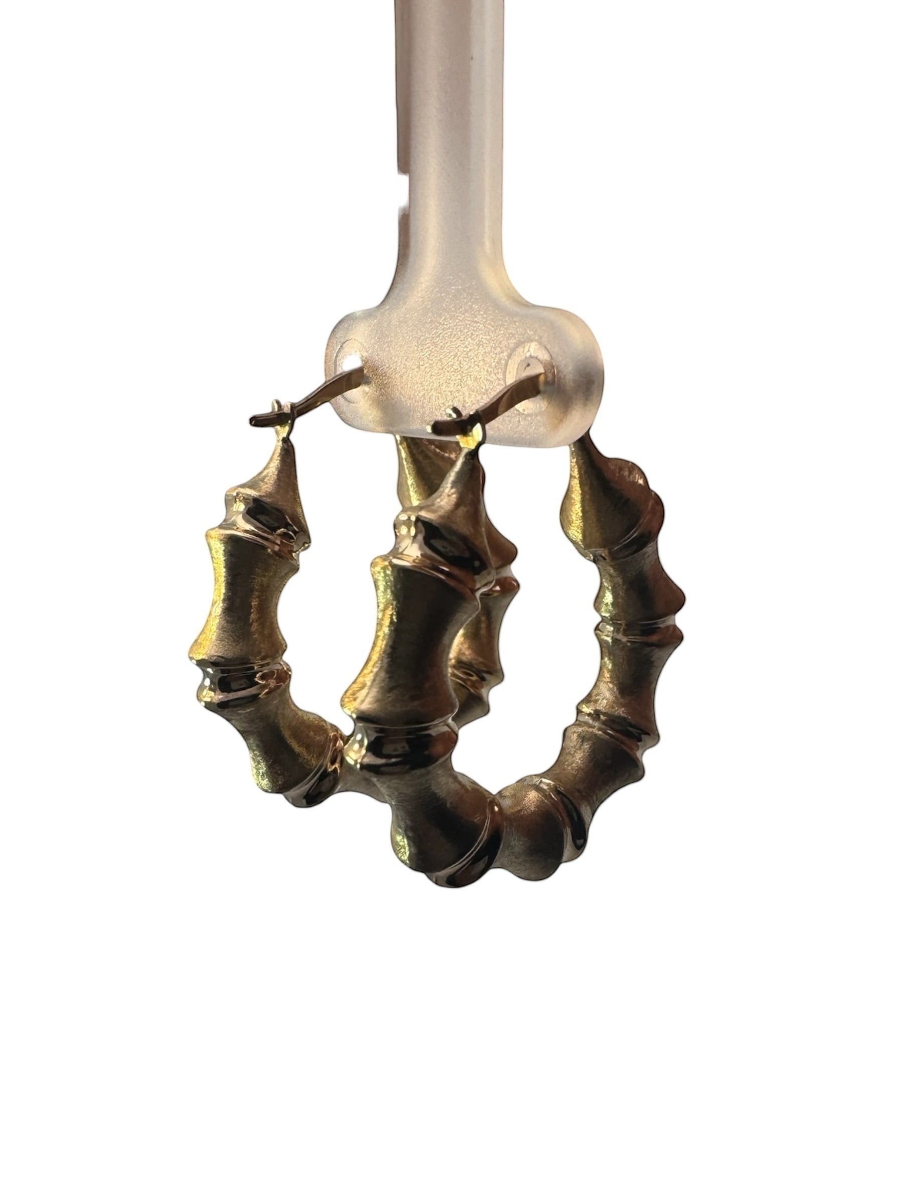 Joyería ROMA 10K yellow gold bamboo hoop earrings with textured design. Elegant and classic.
